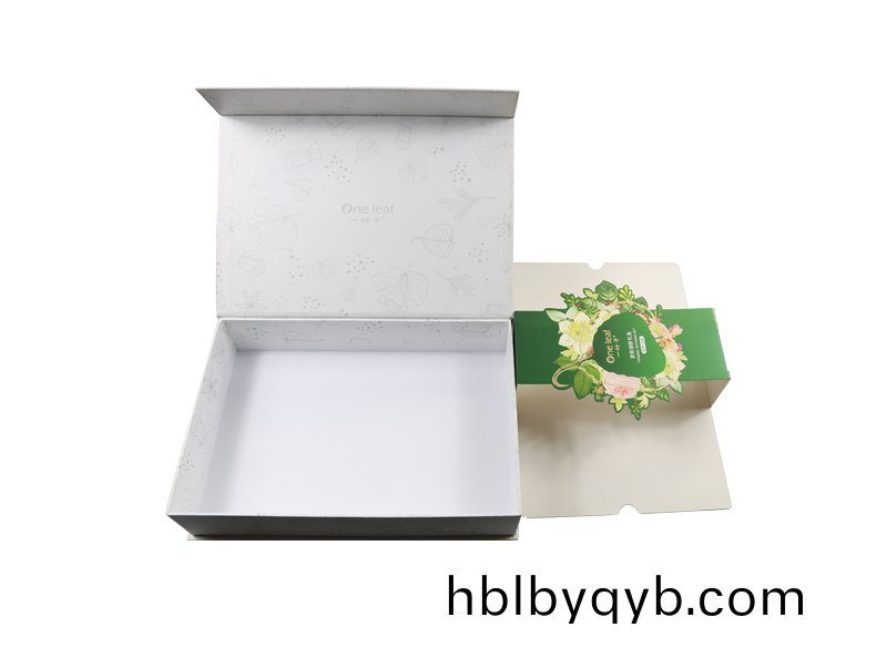 一葉子緊緻(zhi)細(xi)膚禮(li)盒22.png